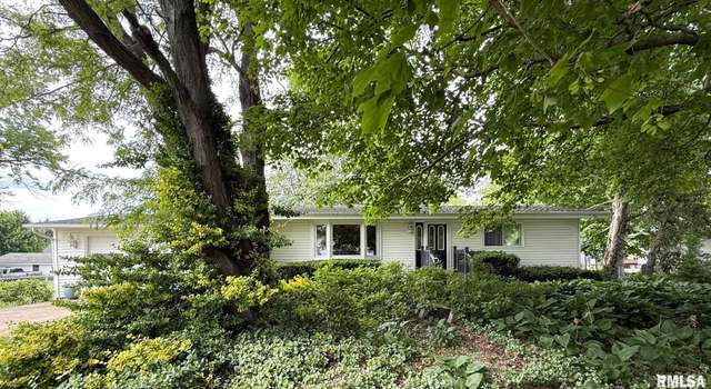 Photo of 131 E Willard St, Wataga, IL 61488