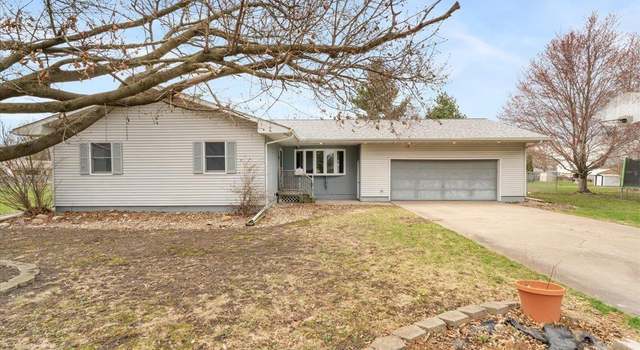 Photo of 414 6th St, Andover, IL 61233
