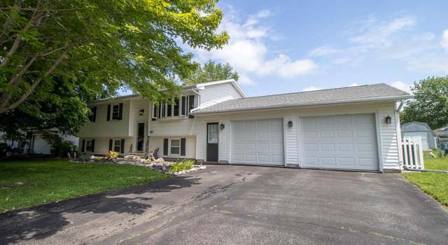 Photo of 857 Sunnyview Ave, Knoxville, IL 61448