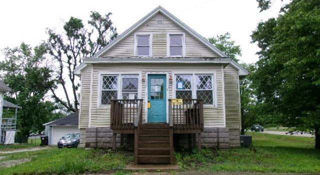 Photo of 335 W Walnut St, Washburn, IL 61570