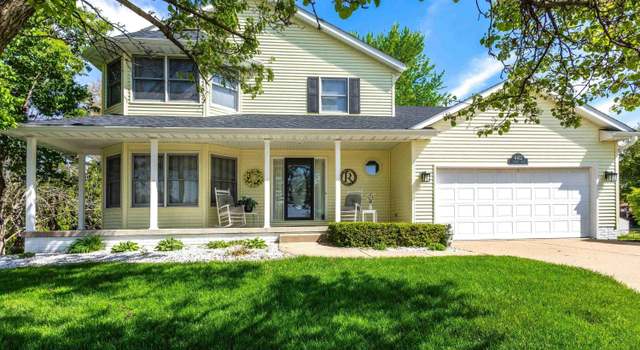 Photo of 4412 Regency Pl, Davenport, IA 52806