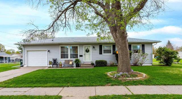 Photo of 2305 N Elsie Ave, Davenport, IA 52804