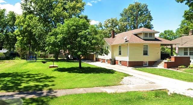Photo of 422 Johnson St, Carlinville, IL 62626