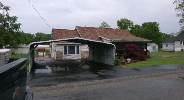 Photo of 217 Trammel Rd, Carrier Mills, IL 62917