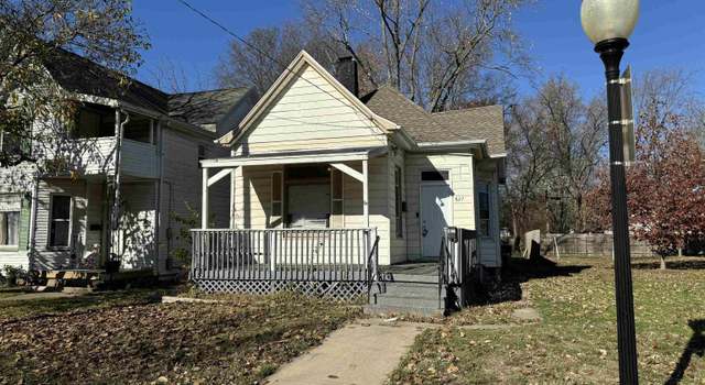 Photo of 827 W Columbia Ter, Peoria, IL 61606