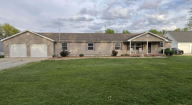 Photo of 506 N Perrine St, Morrisonville, IL 62546