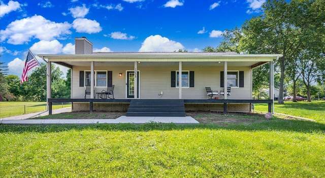 Photo of 1208 S Adams Rd, Eureka, IL 61530
