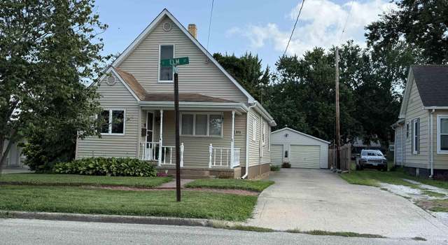 Photo of 898 E Elm St, Canton, IL 61520