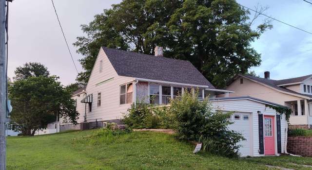 Photo of 514 W Randolph St, Mc Leansboro, IL 62859