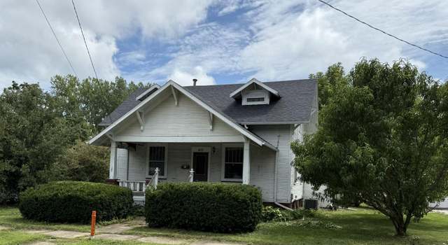 Photo of 415 NE 1st St, Galva, IL 61434