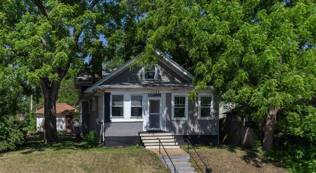 Photo of 1522 Bridge Ave, Davenport, IA 52803