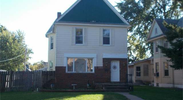 Photo of 2015 W 5th St, Davenport, IA 52802