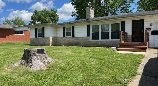 Photo of 805 Dogwood Ln, Marion, IL 62959