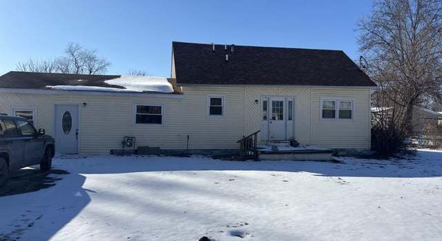 Photo of 21 Links St, Ewing, IL 62836