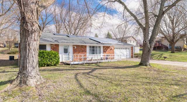 Photo of 2112 Granada Dr, Pekin, IL 61554