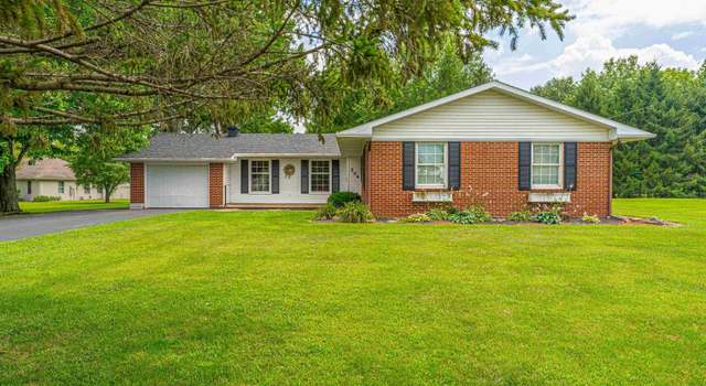 Photo of 204 Kennedy Rd, Elkhart, IL 62634
