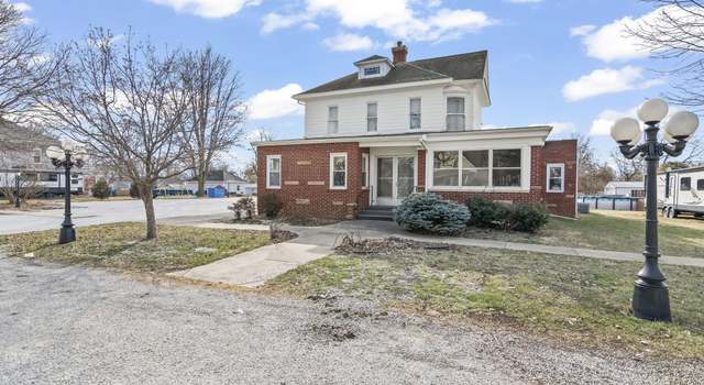 Photo of 109 E Washington St, Edinburg, IL 62531