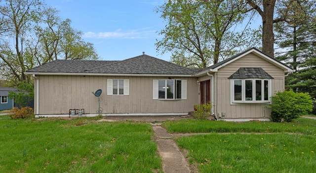 Photo of 1021 E Washington St, Riverton, IL 62561
