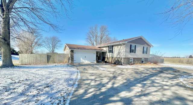 Photo of 105 Sunshine Dr, Rio, IL 61472