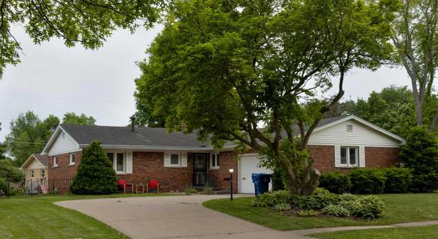 Photo of 4216 34th Avenue Place, Moline, IL 61265