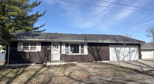 Photo of 1115 N Josephine St, Spring Bay, IL 61611