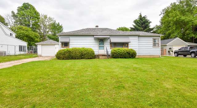Photo of 111 Linden Ave, Germantown Hills, IL 61548