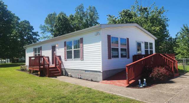 Photo of 312 Beulah St, Christopher, IL 62822