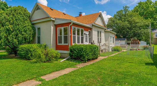 Photo of 421 N Lafayette St, Mount Pulaski, IL 62548