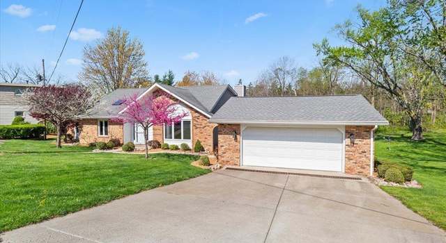 Photo of 168 Birch Rd, Petersburg, IL 62675