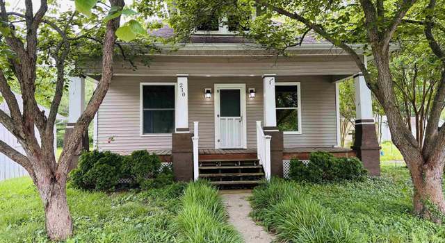 Photo of 210 SE Front St, Dongola, IL 62926