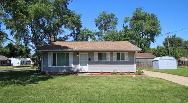 Photo of 1409 Alton St, Pekin, IL 61554