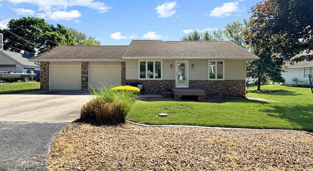 Photo of 408 S Cedar St, Delavan, IL 61734
