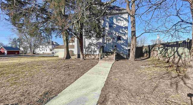 Photo of 4307 8th Ave, Rock Island, IL 61201-2228