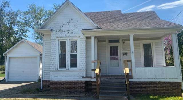 Photo of 731 S Johnson St, Macomb, IL 61455