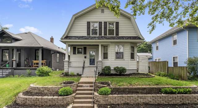 Photo of 2723 Iowa St, Davenport, IA 52803