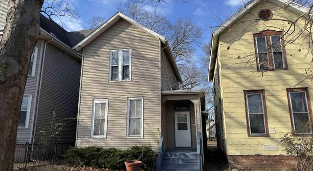 Photo of 803 NE Madison St, Peoria, IL 61603