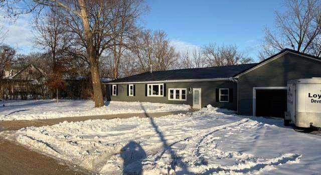 Photo of 79 Lakeside Dr, Chatham, IL 62629