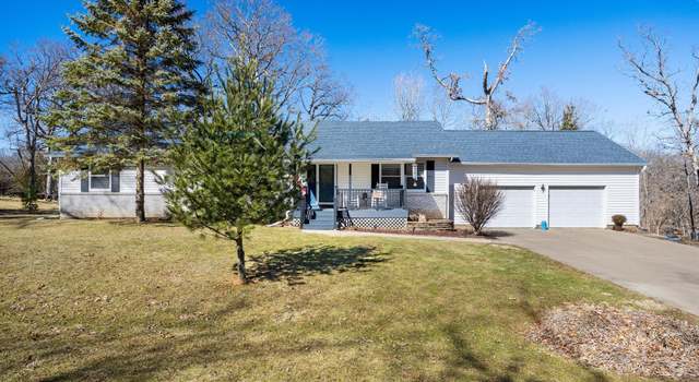 Photo of 279 Blackhawk Dr, Hopewell, IL 61565