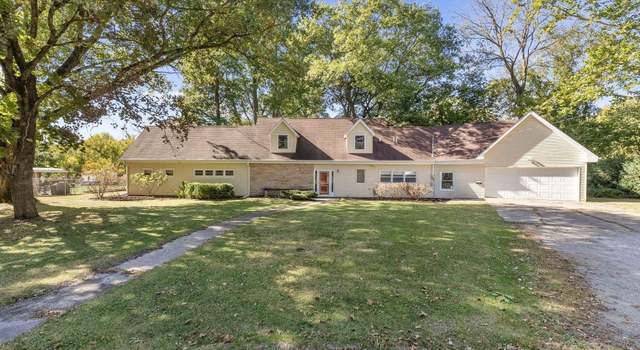 Photo of 2711 13th Street Court, Moline, IL 61265