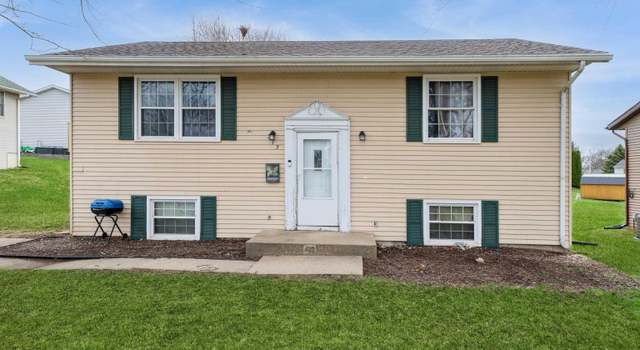 Photo of 413 Cynthia Dr, Maquoketa, IA 52060