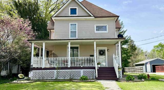 Photo of 729 W Douglas Ave, Jacksonville, IL 62650