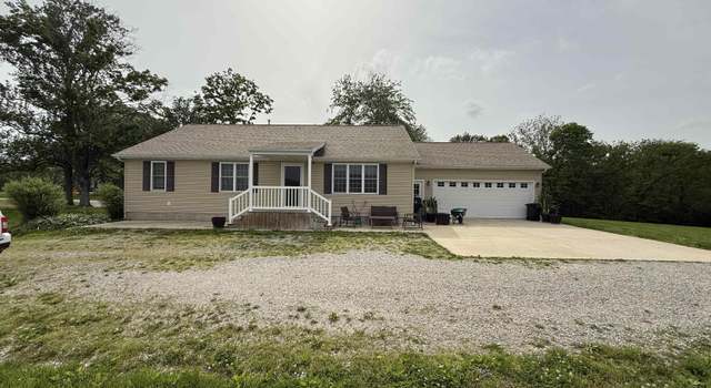 Photo of 5201 Pear Rd, Kell, IL 62853-1043
