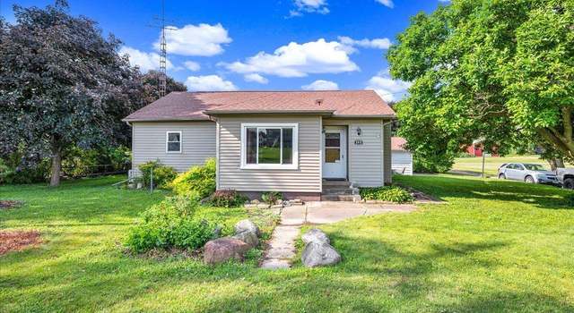 Photo of 205 W Locust St, La Rose, IL 61541
