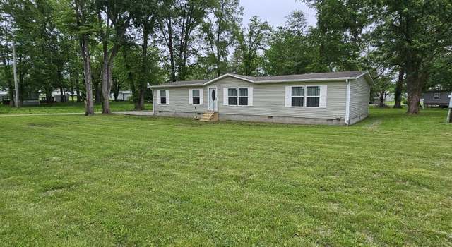 Photo of 901 W 4th St, Bluford, IL 62814