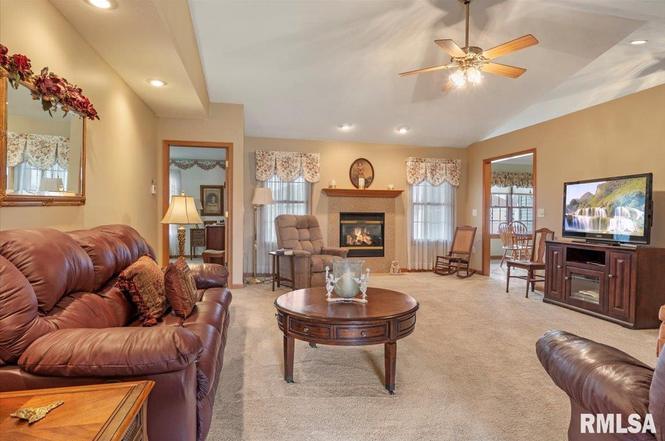 704 burberry lane rochester il top