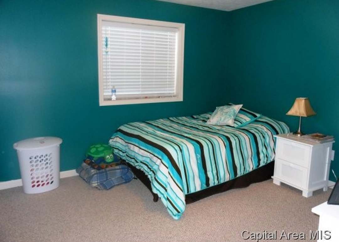 1621 Sidener Hall, Chatham, IL 62629