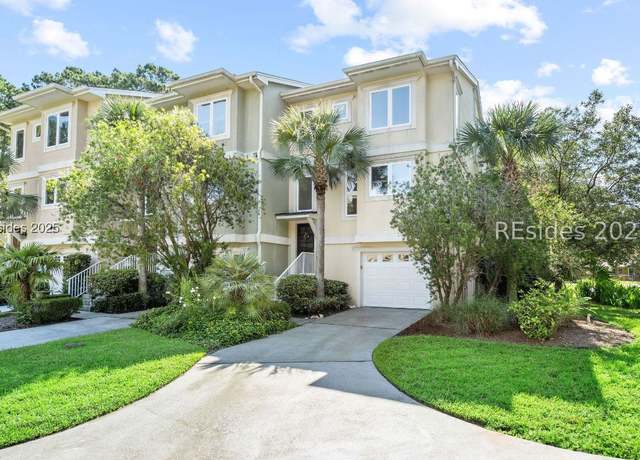Property at 12 Fuller Pointe Dr, Hilton Head Island, SC 29926, 2 beds, 2.5 baths