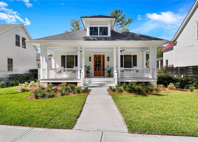 Property at 154 Celadon Dr, Beaufort, SC 29907, 3 beds, 2 baths