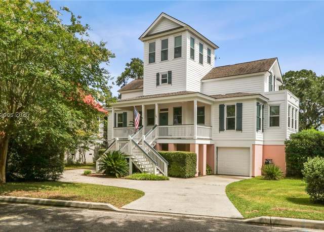 Property at 25 Petigru Dr, Beaufort, SC 29902, 3 beds, 2.5 baths