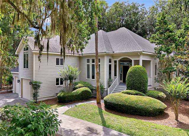 Property at 2 Cottage Ct, Hilton Head Island, SC 29928, 5 beds, 4 baths